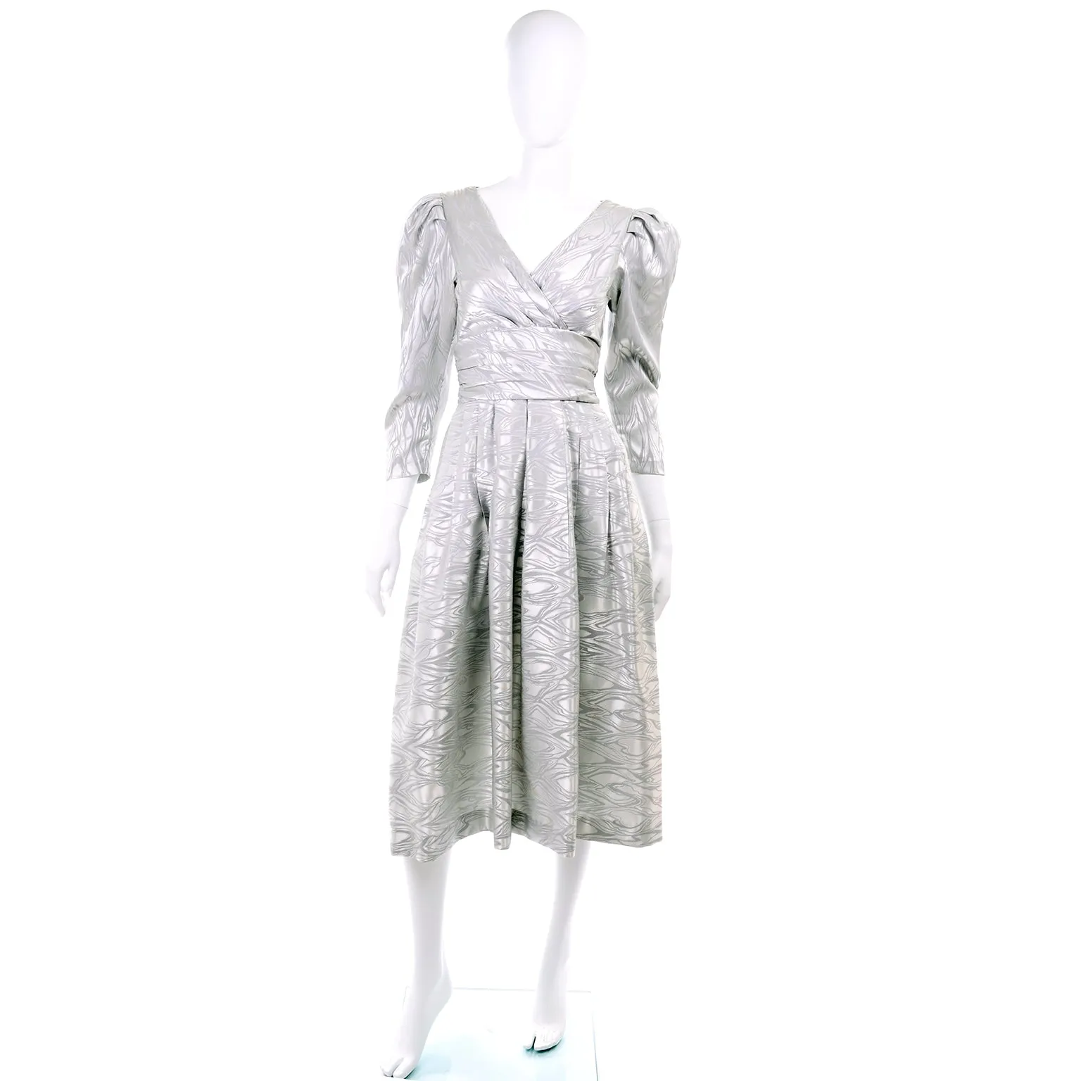 1980s Vintage AJ Bari Silver Tonal Print Evening Dress W Puff Sleeves