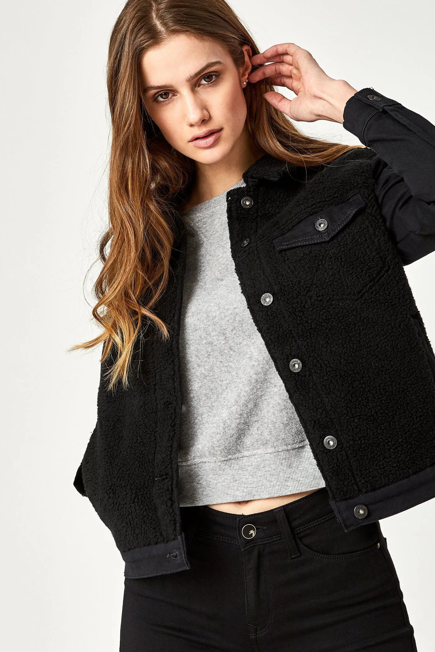 KATY JACKET IN BLACK SHERPA