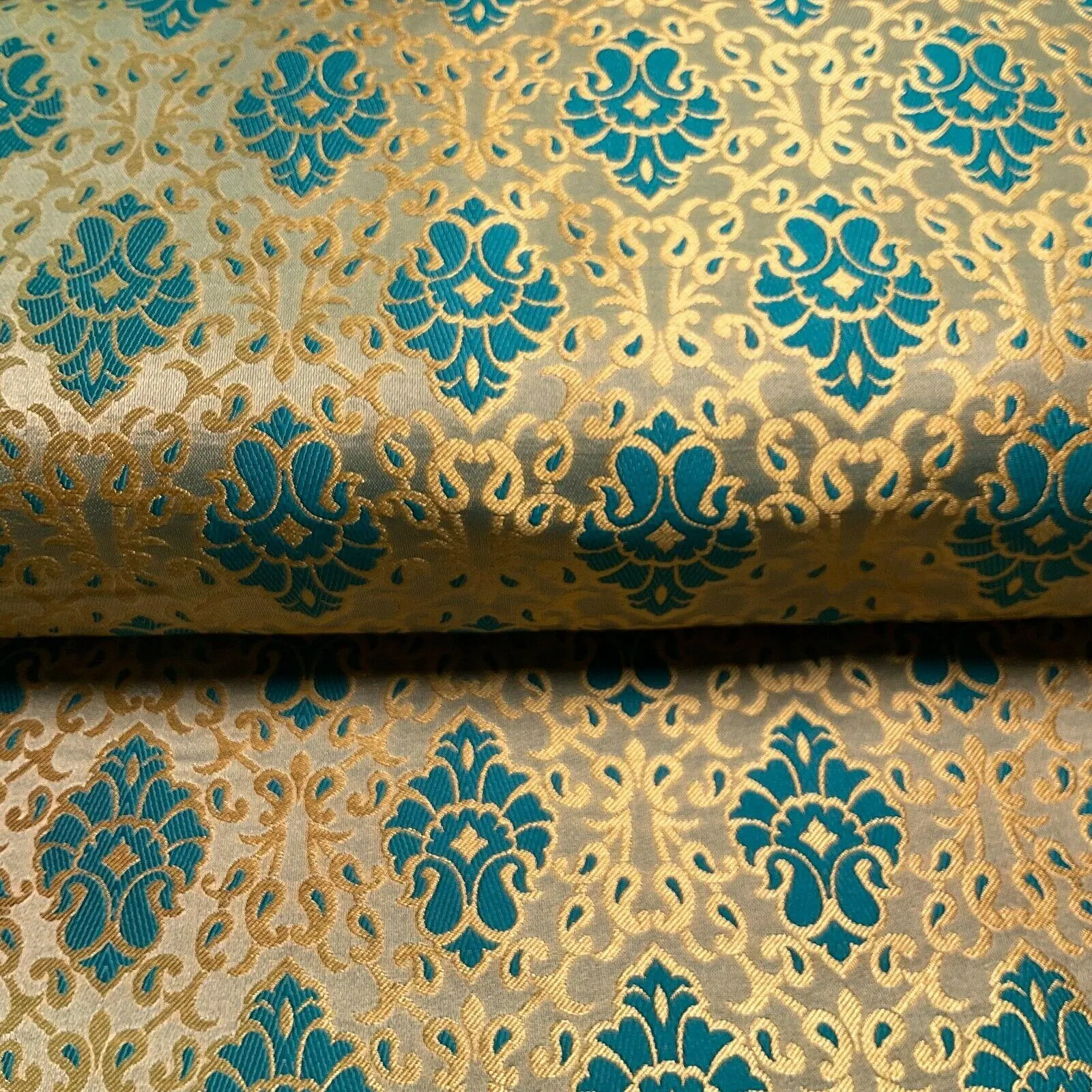 Ornamental Damask Brocade Wedding Banarsi Fabric 130 cm wide  M1565