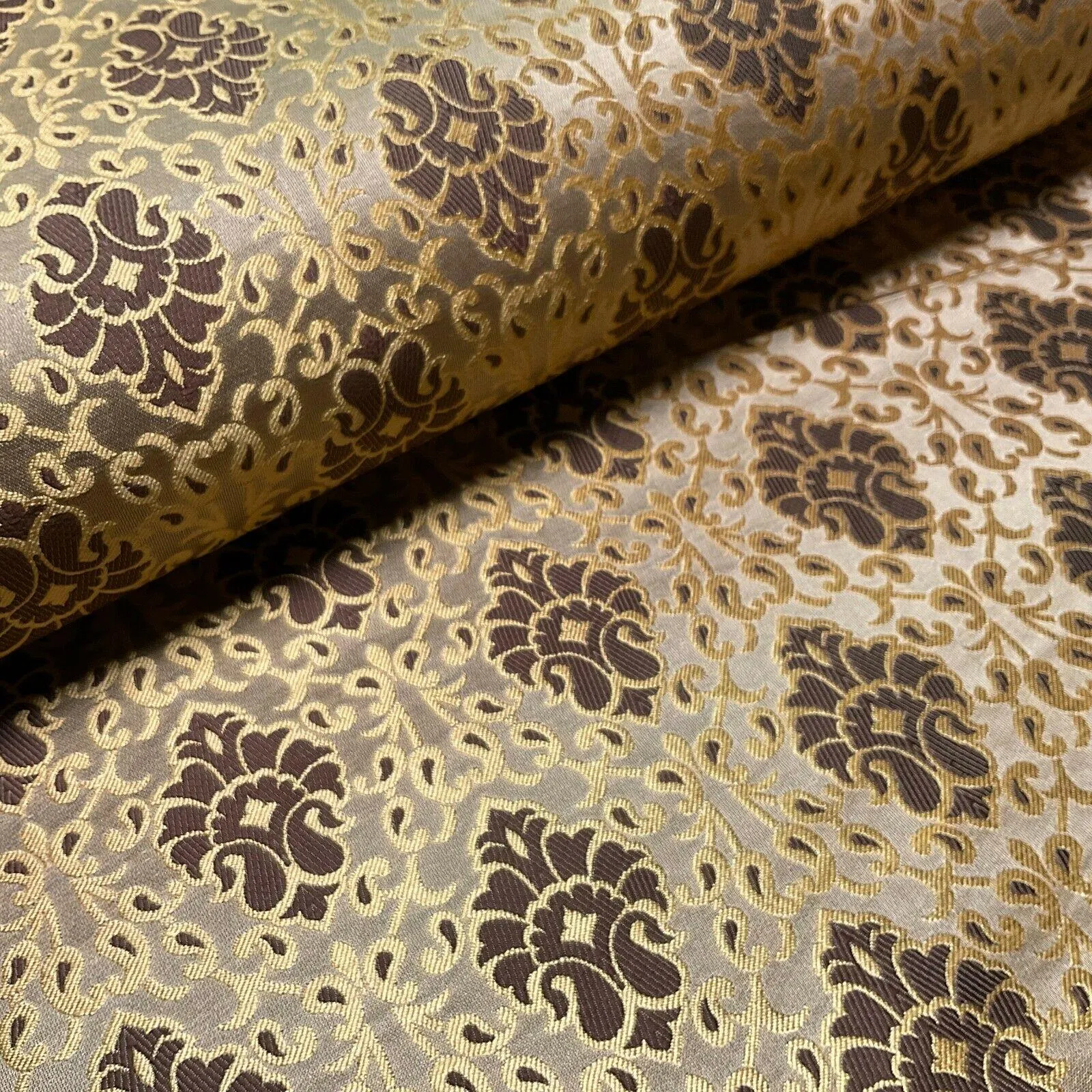 Ornamental Damask Brocade Wedding Banarsi Fabric 130 cm wide  M1565