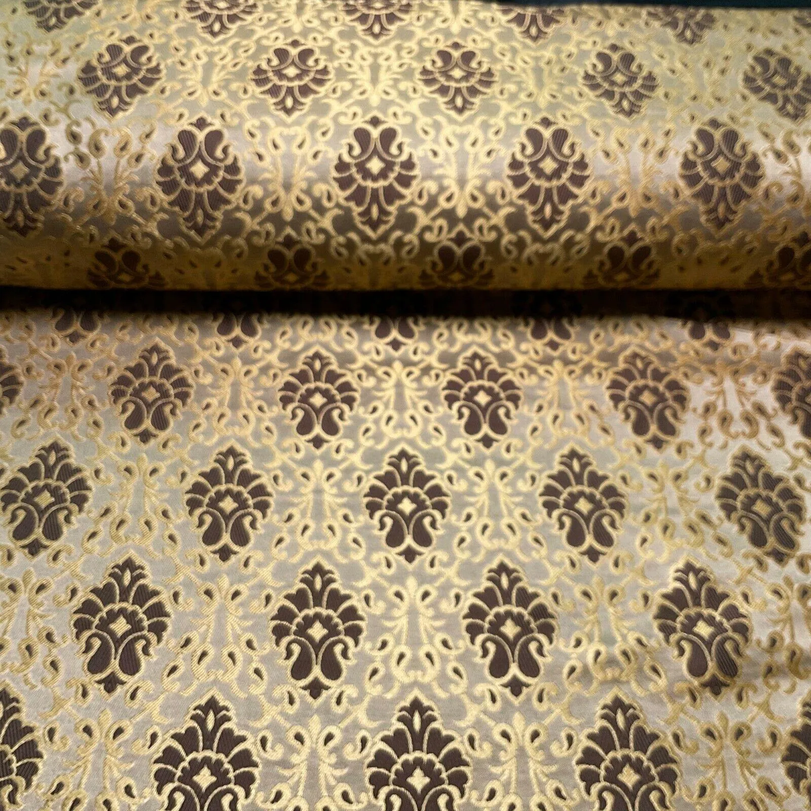 Ornamental Damask Brocade Wedding Banarsi Fabric 130 cm wide  M1565