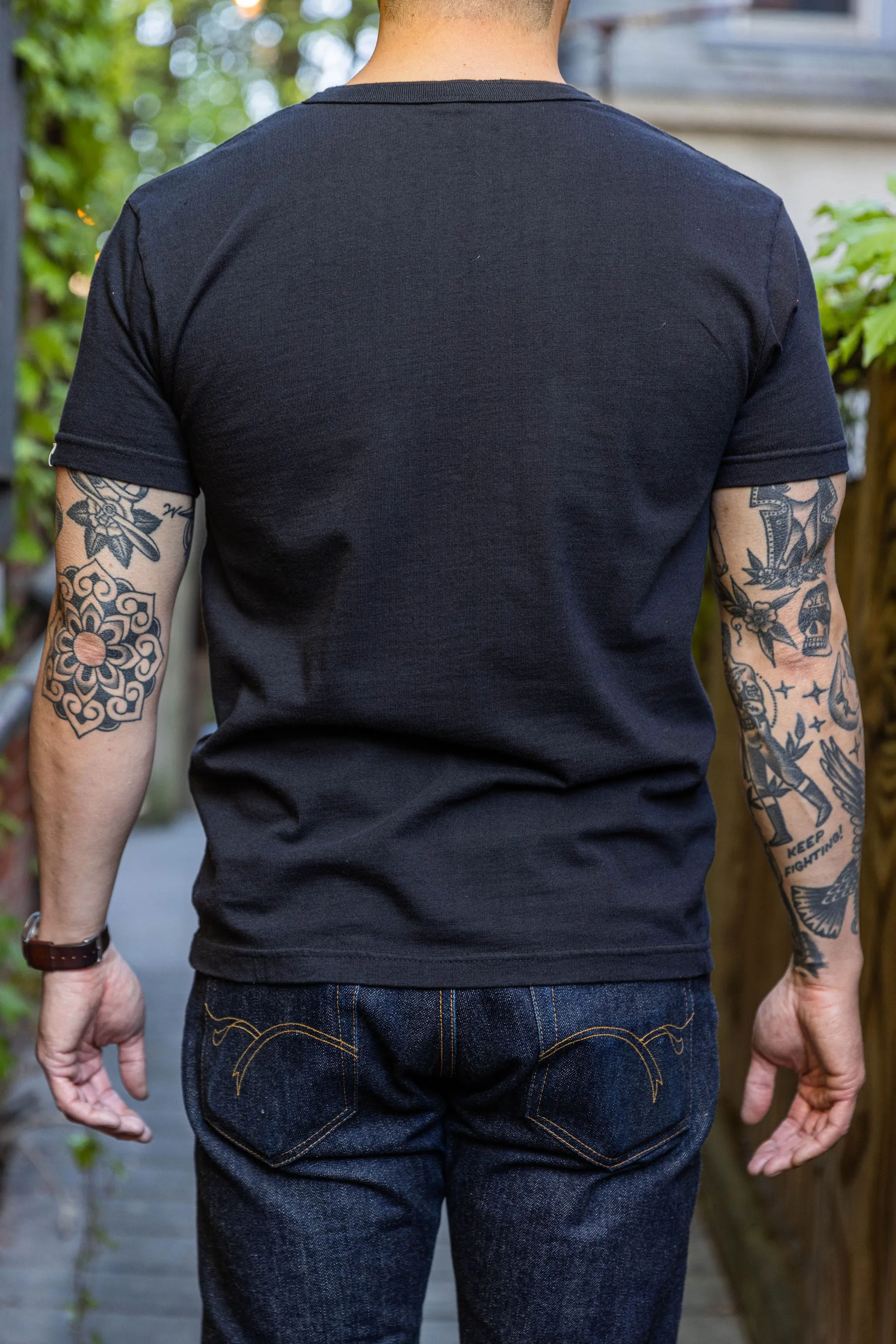 UES Ramayana Henley - Black