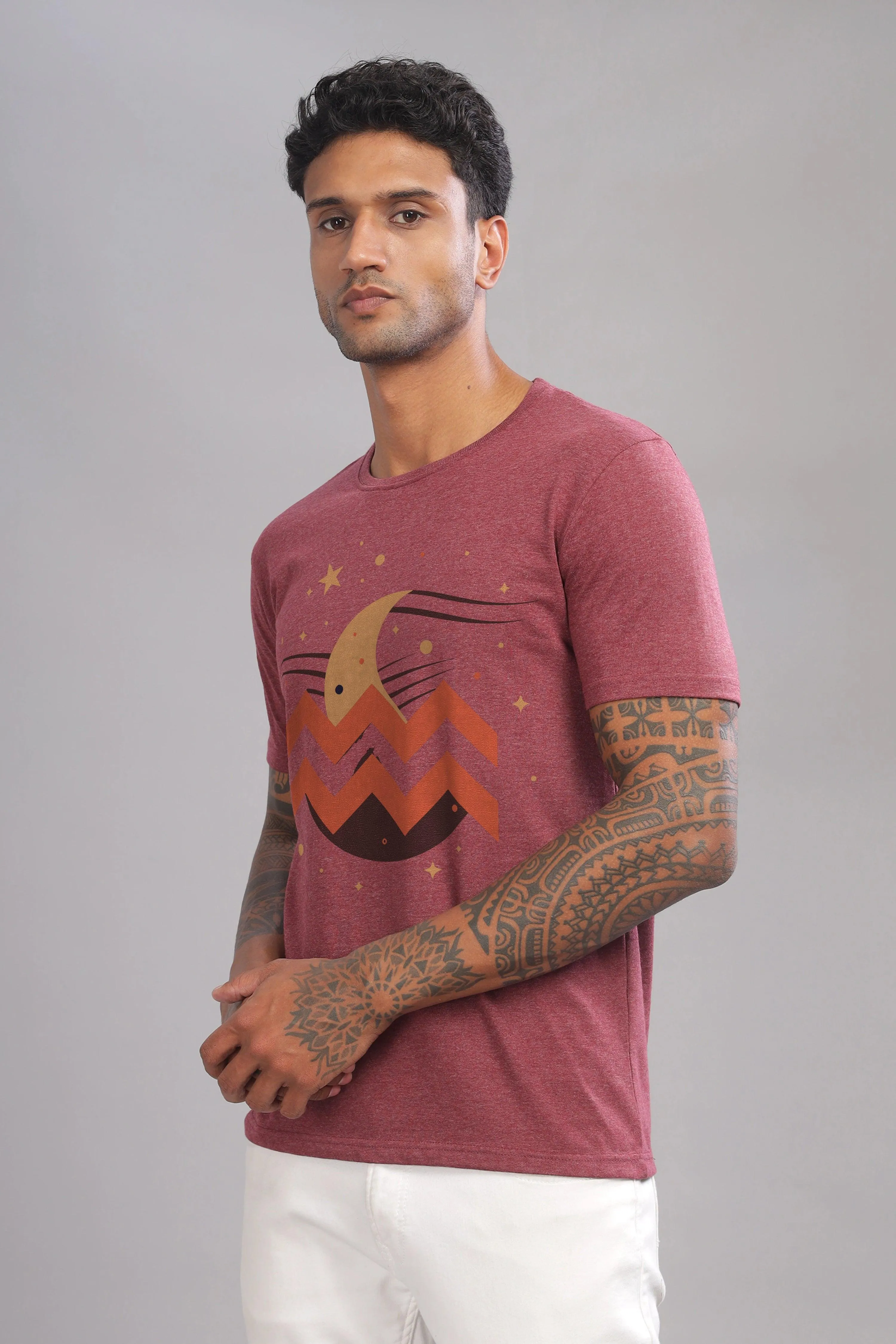 Waves of Aquarius Maroon Half Sleeve Printed Round Neck T-Shirt